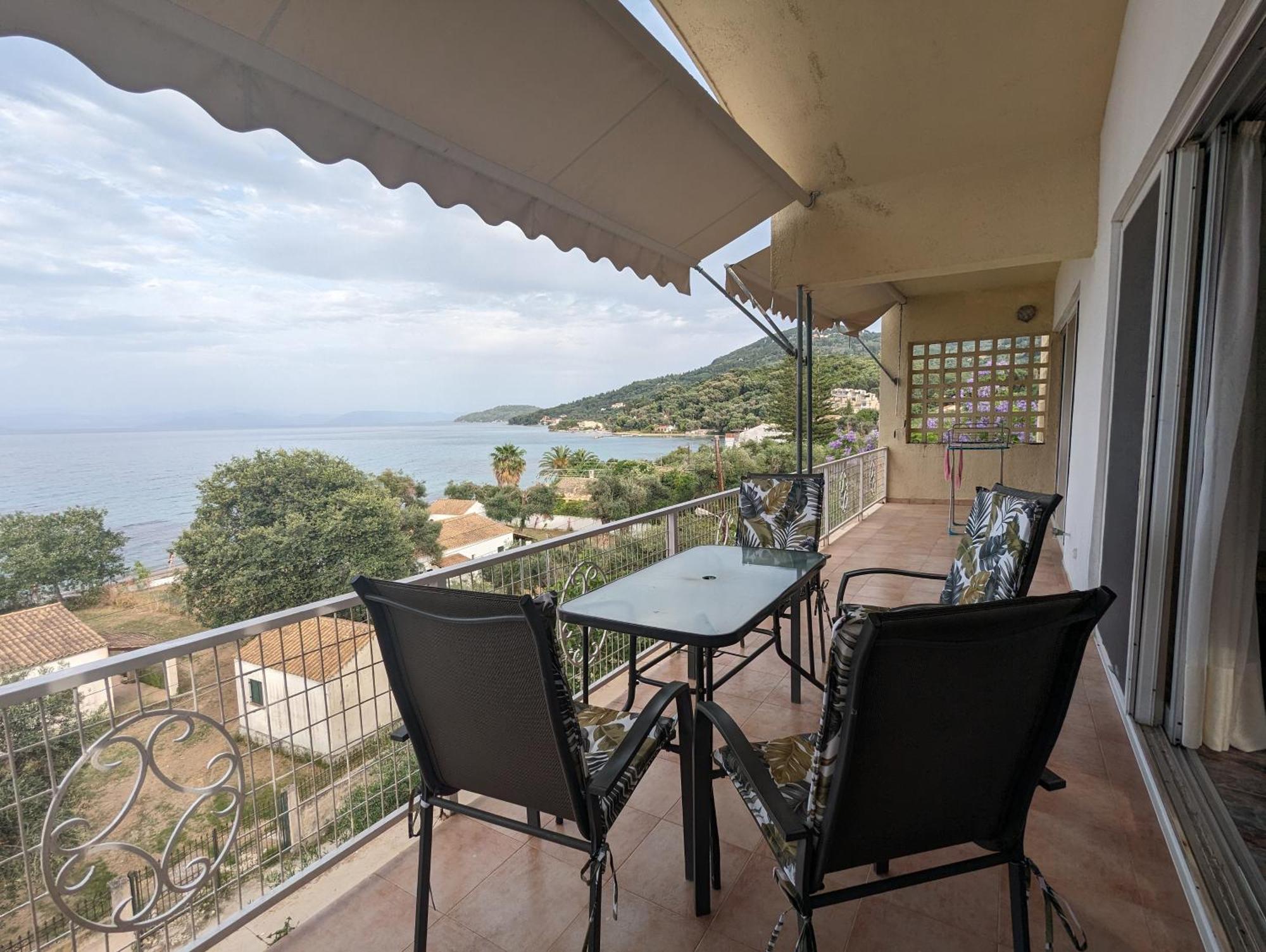 Sea View Apartment With Swimning Pool Mesongí Buitenkant foto